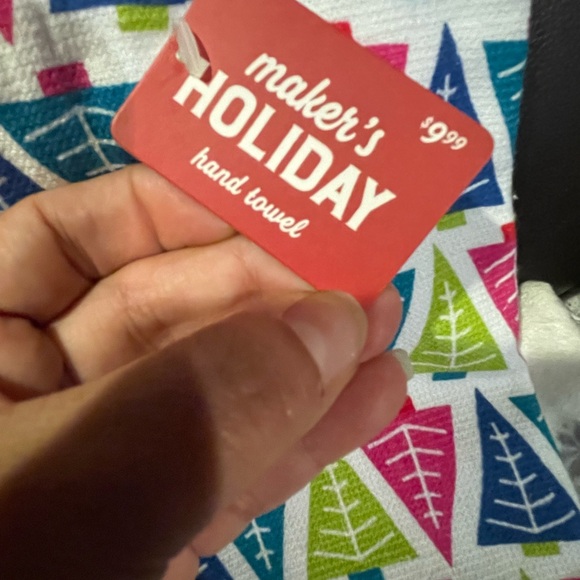 2~maker's HOLIDAY hand towel Colorful Christmas Tree 16” x 28”(40.6cm x 71.1cm) - Picture 5 of 11